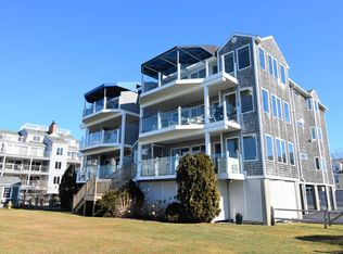 3 Kirwins Ln UNIT 5, Newport, RI 02840