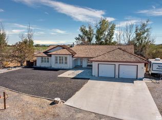 111 Carson River Dr, Fallon, NV 89406