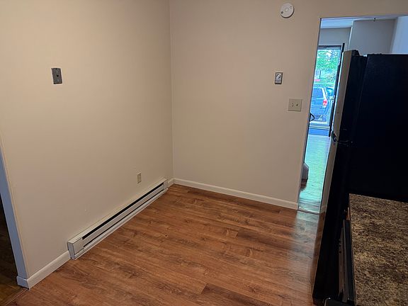 5th image of 5742 Greens Dr