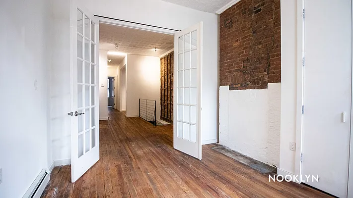 Rented by Nooklyn NYC LLC | media 22