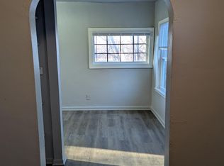 2826 Oxford St, Des Moines, IA 50313