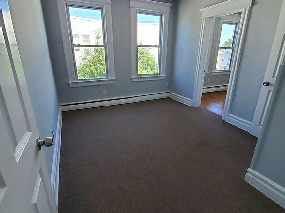 5th image of 222 William St #5
