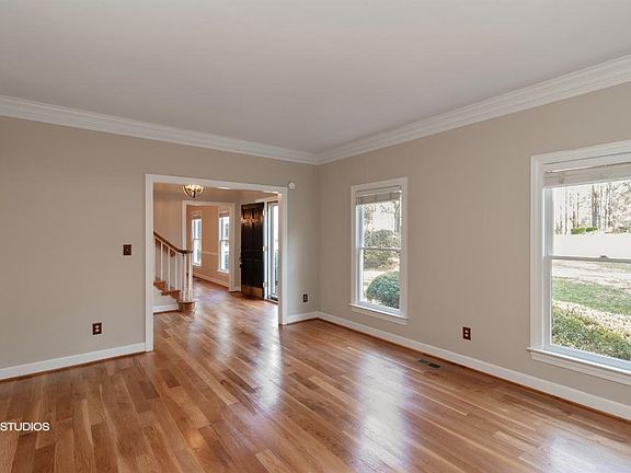 5th image of 506 Gatewood Dr