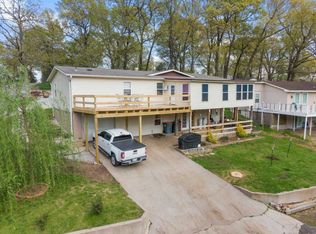 1401 Vale Dr, Grove, OK 74344