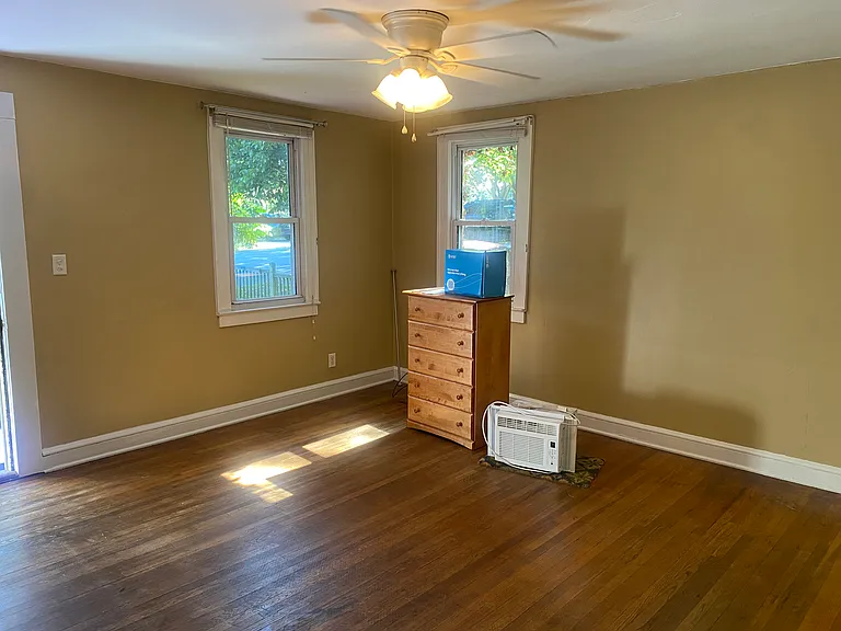166 Courtland Pl #UP — Photo 7