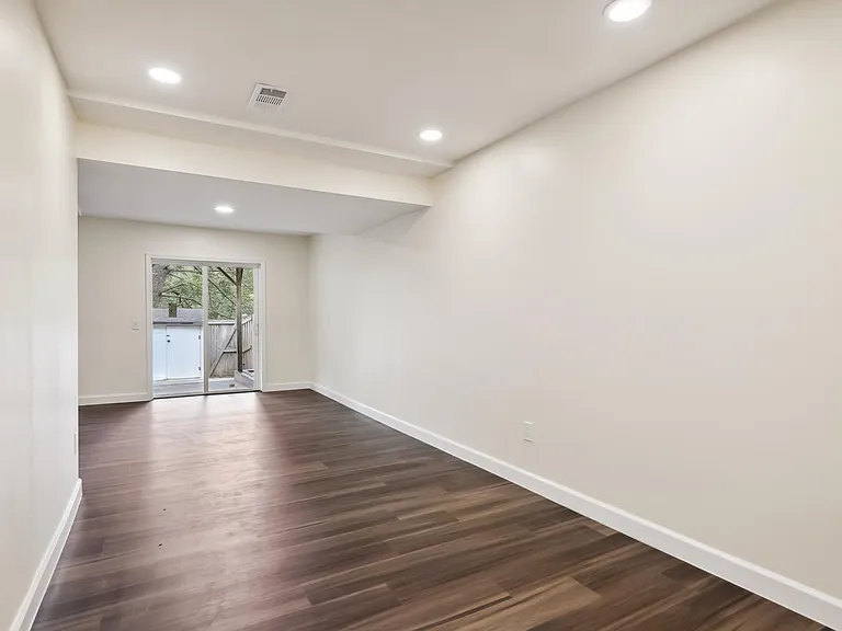 18257 Smoke House Ct — Photo 27