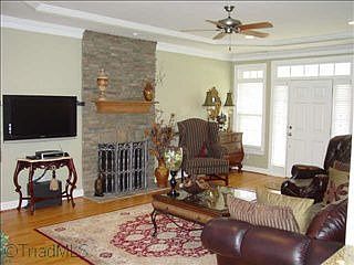3rd image of 8591 Bayron Dr