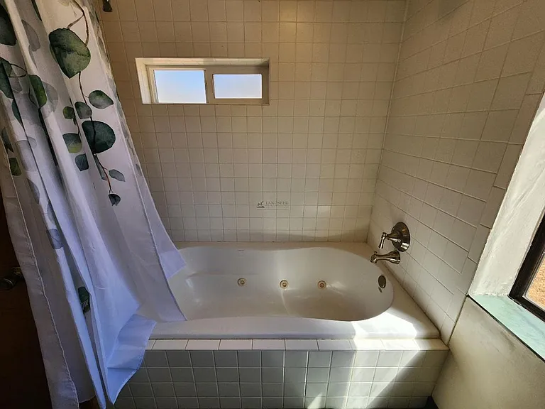 212 Tesuque Dr — Photo 14