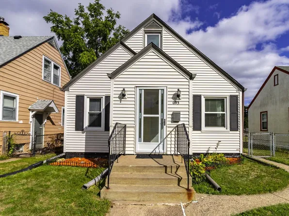 653 4th Ave S, South Saint Paul, MN 55075
