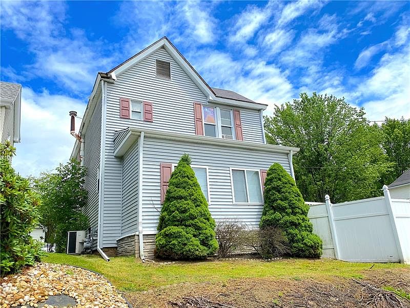 1118 Pittsburgh St, Scottdale, PA 15683 Zillow