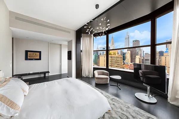 Rented by Brown Harris Stevens | media 1