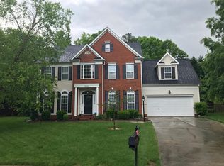 15005 Strathmoor Dr, Charlotte, NC 28277