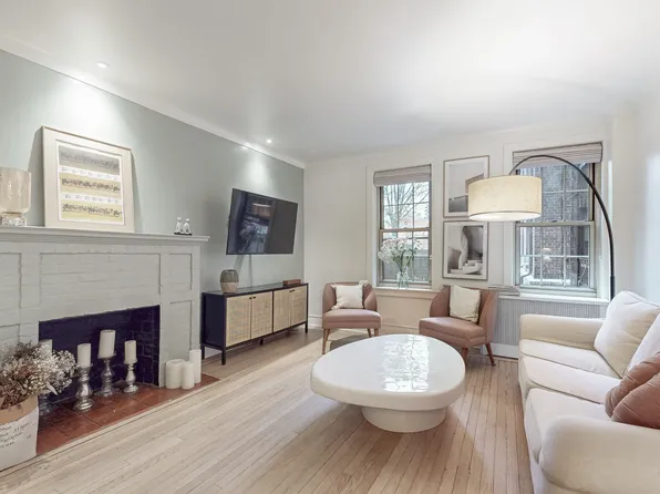 150 Burns Street image 8 of 27