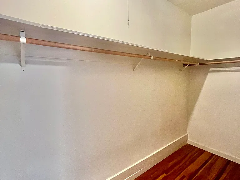 1450 Chestnut St #204 — Photo 5