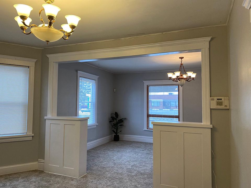 1st image of 330 S Lake St #1