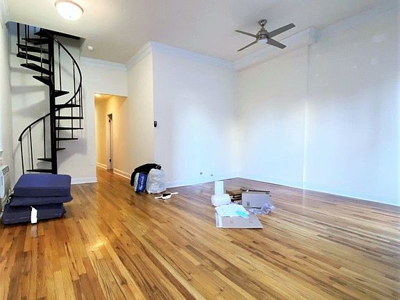 3rd image of 353 Amsterdam Ave APT 10
