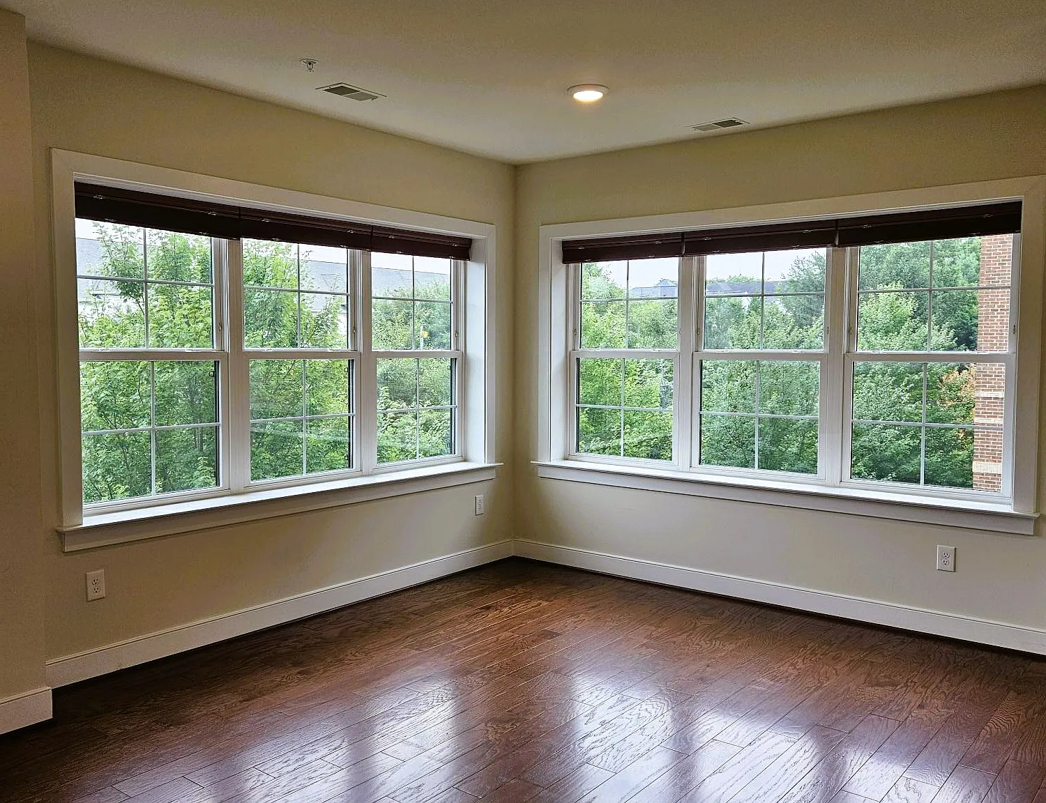 2 bed, 1685 sqft, $3,200 — Photo 4