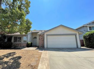 3946 N Country Dr, Antelope, CA