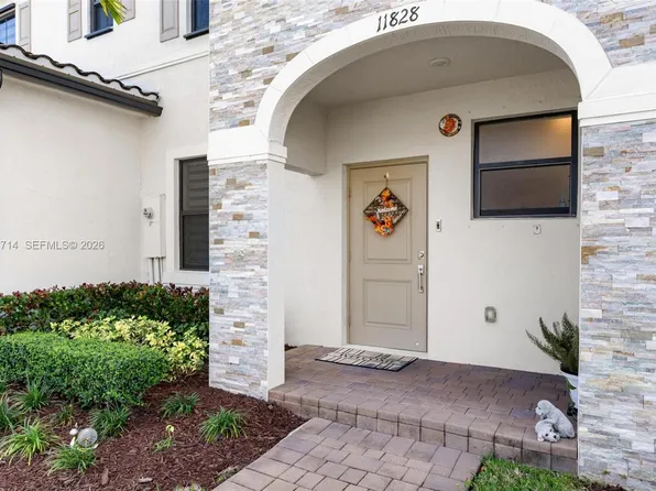 11828 SW 245th Ter, Homestead, FL 33032