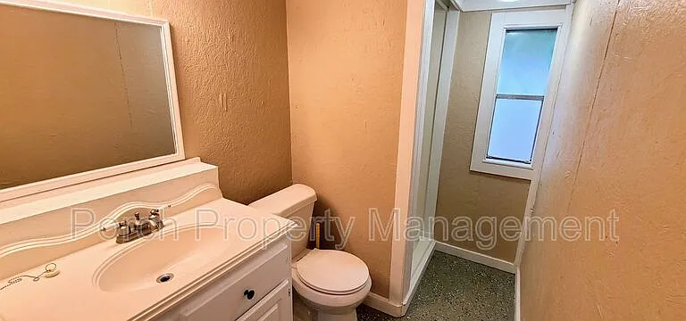 7318 Hayward Ave #3 — Photo 11