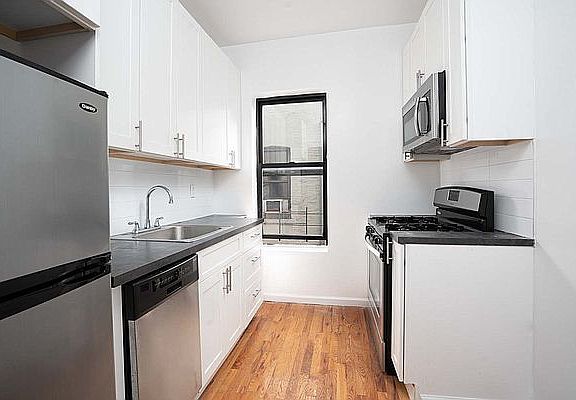 4th image of 149 Edgecombe Ave APT E3