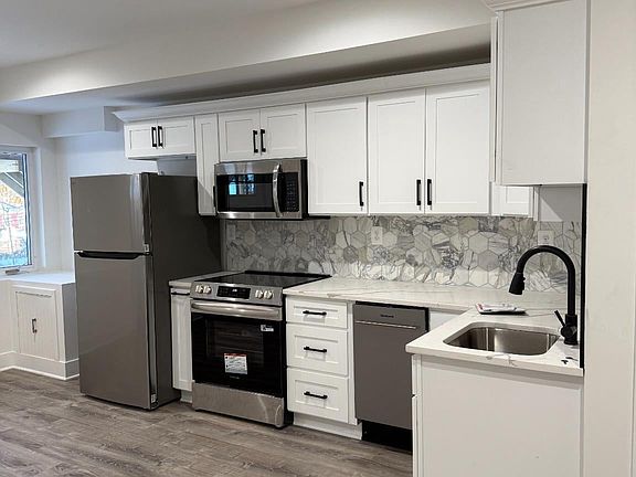 3rd image of 3923 Roland Ave
