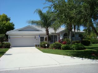8844 Mariposa Ct, Naples, FL 34113