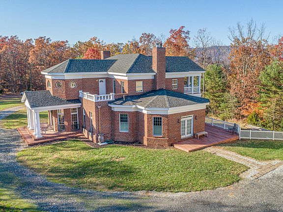 2nd image of 671 Pine Hills Dr
