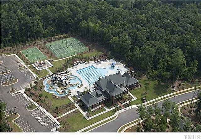2nd image of 201 Harvestwood Dr