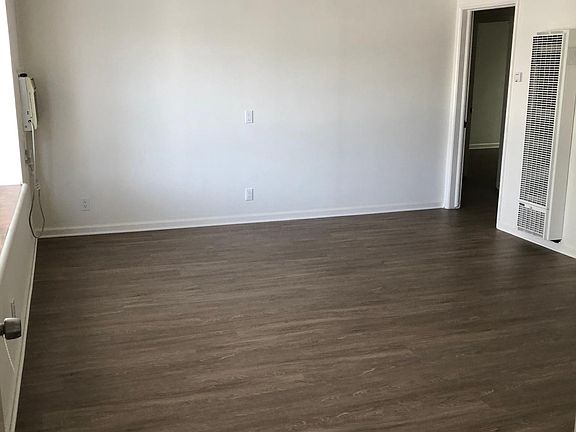 4th image of 1131 N Brand Blvd APT 6