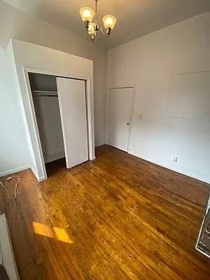 Rented by REAL New York | media 14