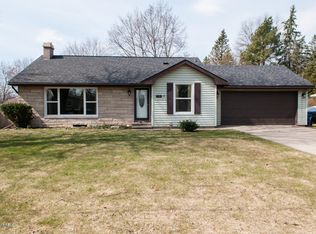 6840 Amberly St, Portage, MI 49024
