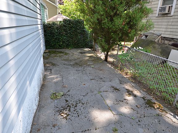 3rd image of 23 Aster Pl