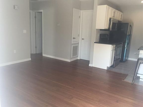 5th image of 1424 Independence Ave