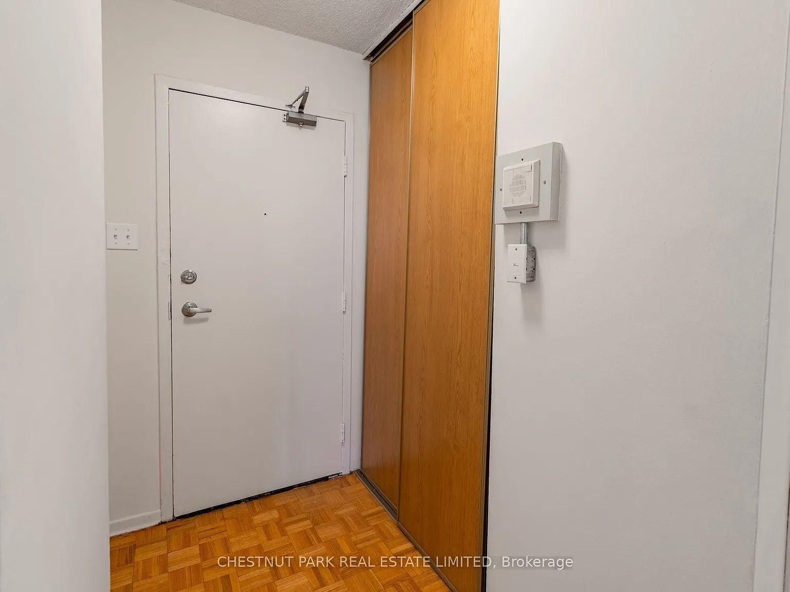 3 bed, $2,725 — Photo 2