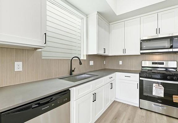 2nd image of 108 Luetta St