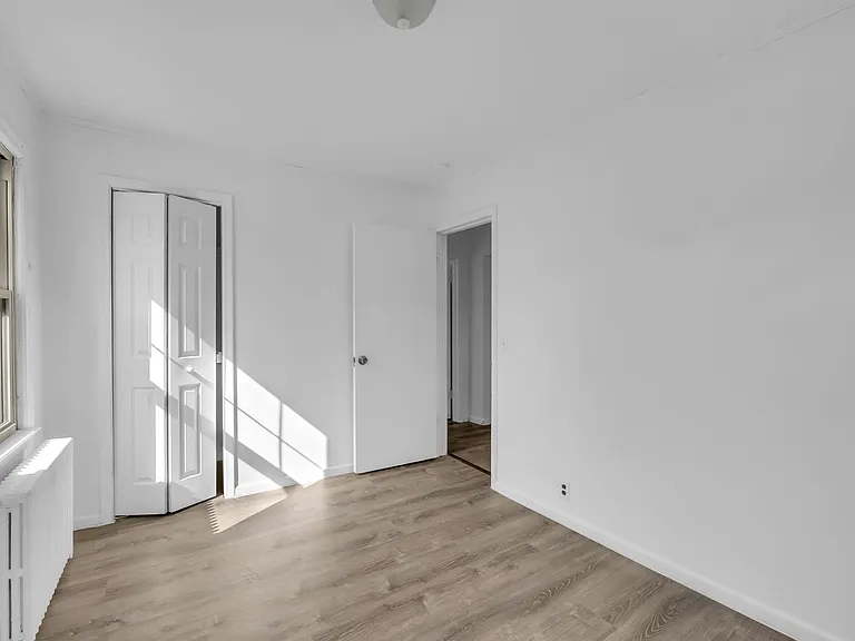 50 Virginia Dr #6 — Photo 6