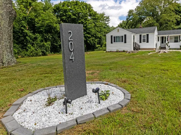 204 East High Street, East Hampton, CT 06424