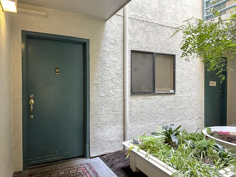 320 Peninsula Ave #120A — Photo 5