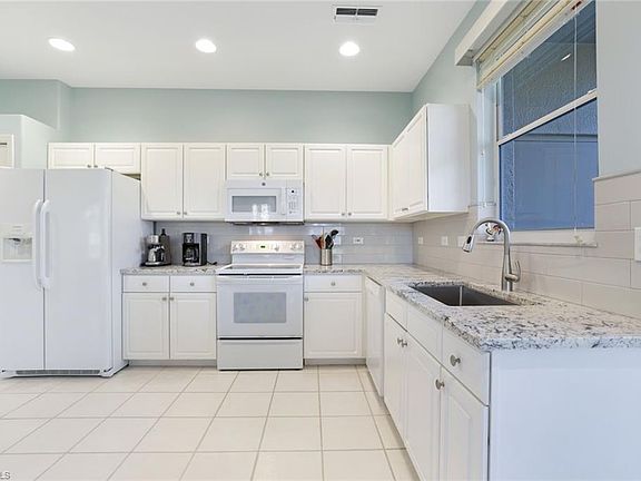 3rd image of 8217 Parkstone PL #1-108