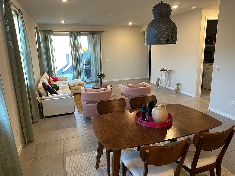 S 71st Dr — Photo 13