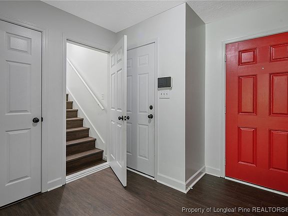 5th image of 255 Tidworth Ct