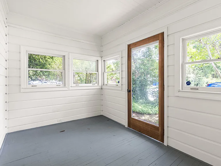 1806 Green St — Photo 2