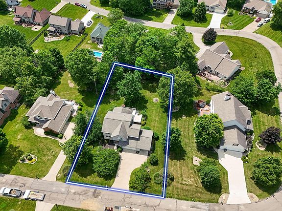 5th image of 726 Alpine Cir