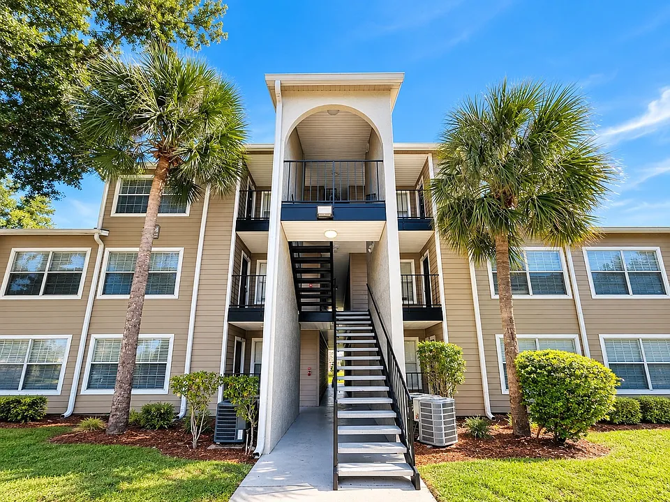 4724 Walden Cir #1526