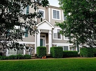 107 Enclave Cir UNIT C, Bolingbrook, IL 60440