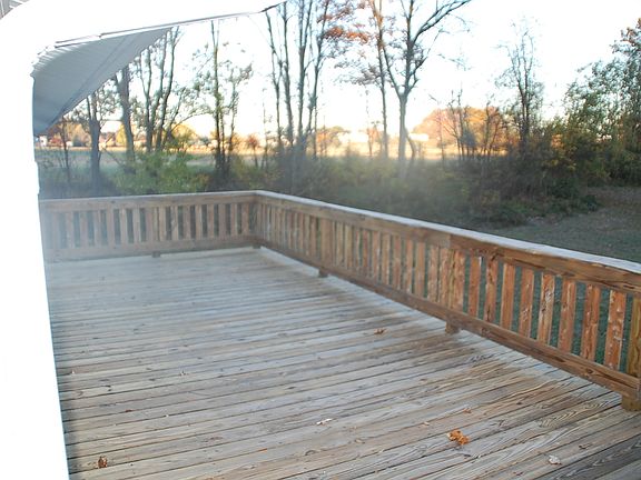 2nd image of 126 S Side Dr