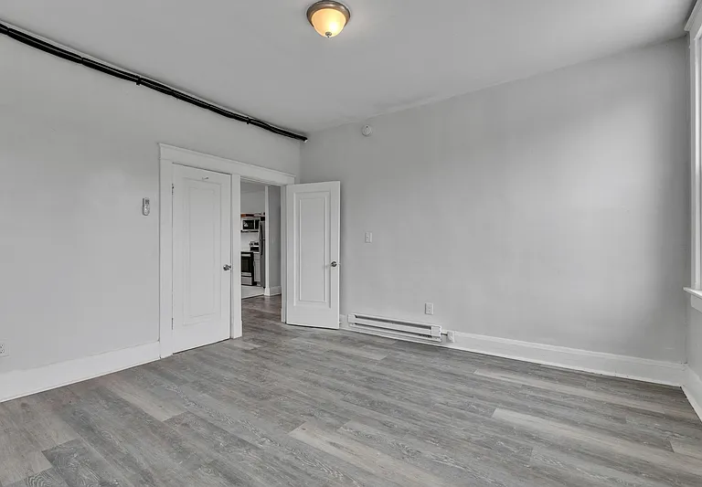 3221 The Alameda #2 — Photo 8