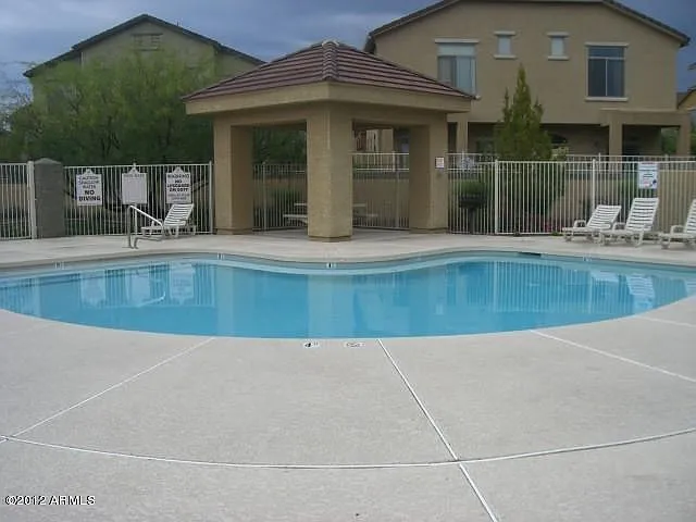 Community Pool w. Gazebo