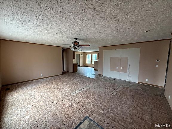 4th image of 3908 Flucom Rd